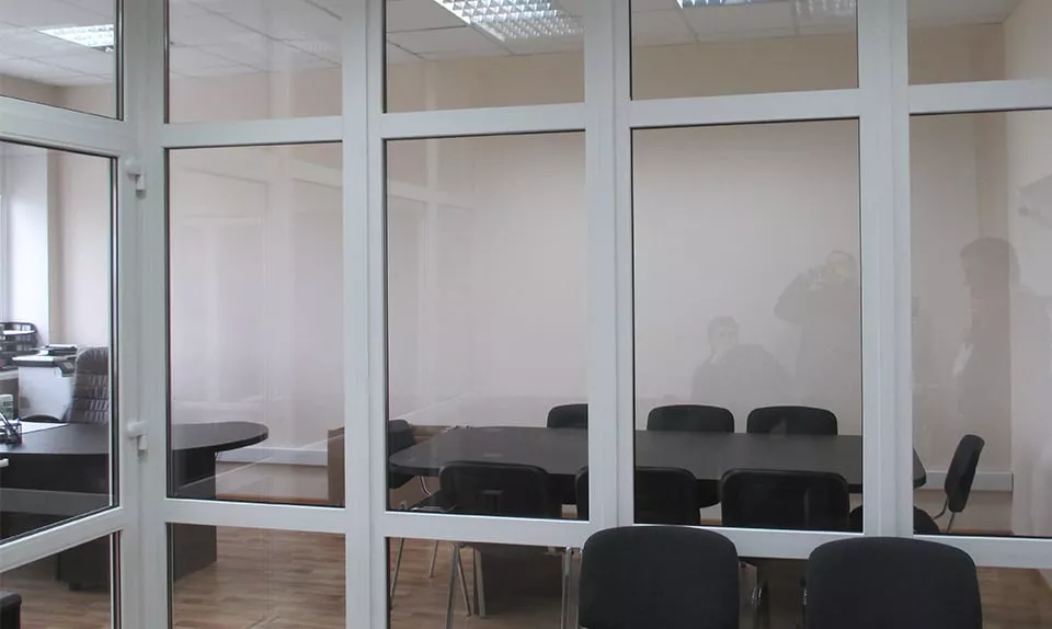 Для каких объектов подходят наши офисные перегородки